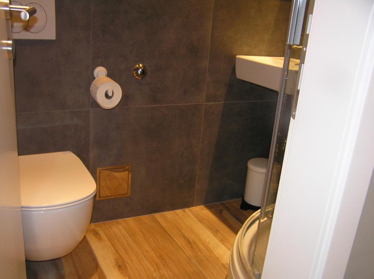 2Lkt Studio Apartman 萨格勒布 外观 照片
